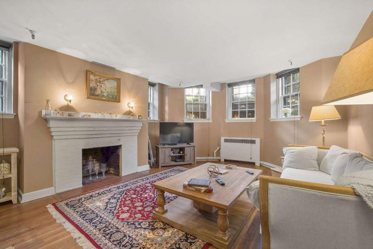 Photo of 255 Beacon Street #2