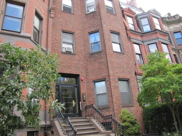 Photo of 228 Commonwealth Ave #6