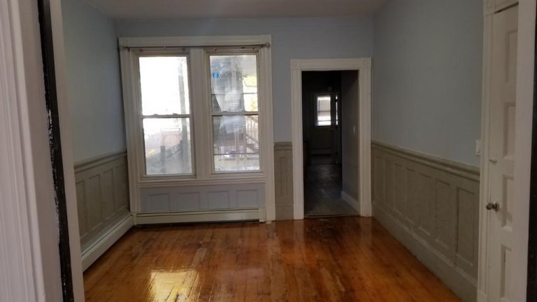 Photo of 73 Franklin St #1