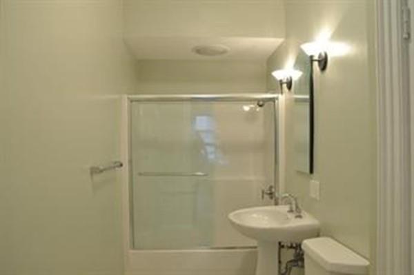 Photo of 132 Commonwealth Ave #8
