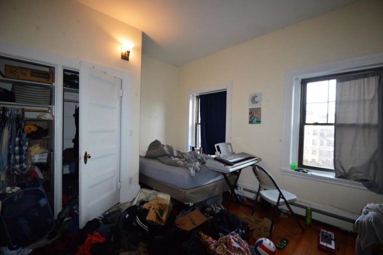 Photo of 1689 Beacon St #3