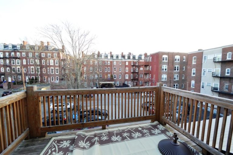 Photo of 1689 Beacon St #3