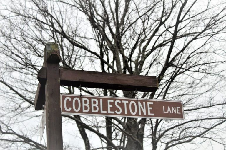 Photo of 17 Cobblestone Ln #17