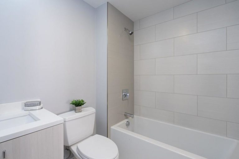 Photo of 176 Humboldt Ave #2