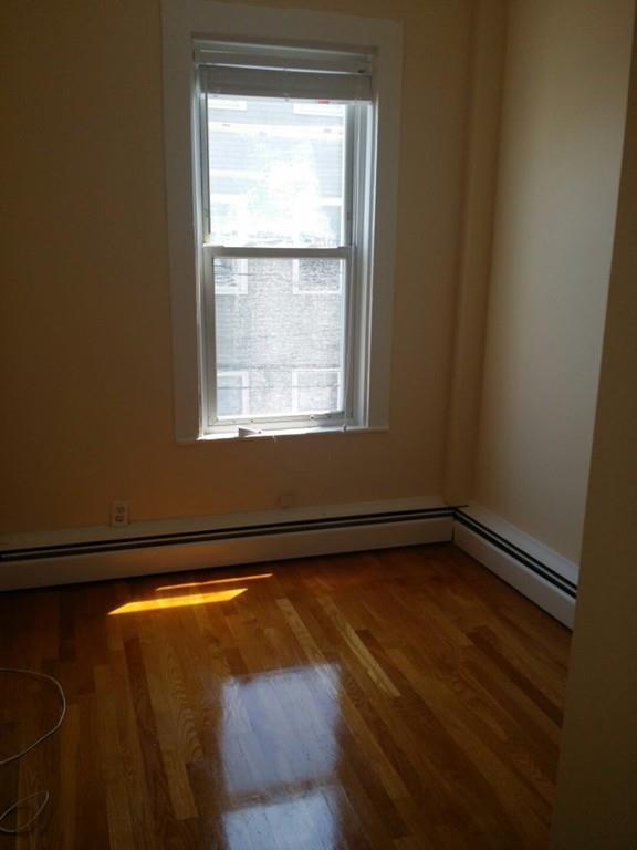 Photo of 20 Cook Street #2