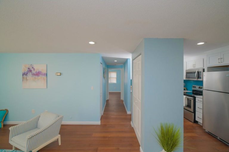 Photo of 25 Longworth Ave #6