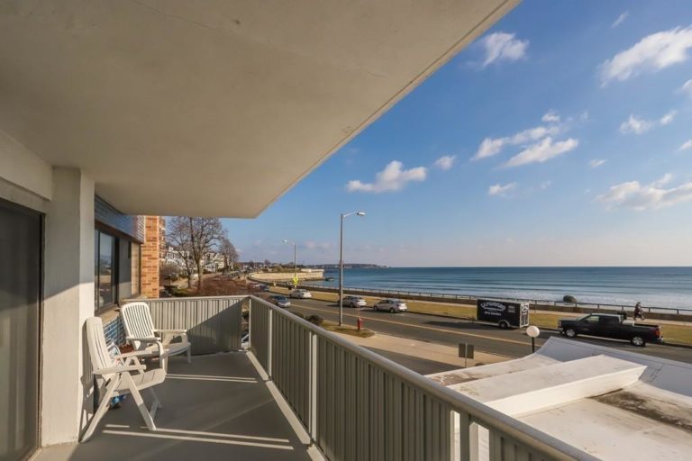 Photo of 300 Lynn Shore Drive #200