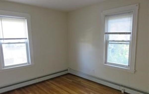 Photo of 347 Lowell Ave #2