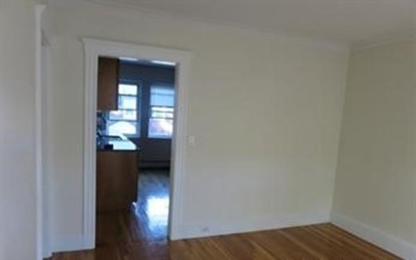 Photo of 347 Lowell Ave #2