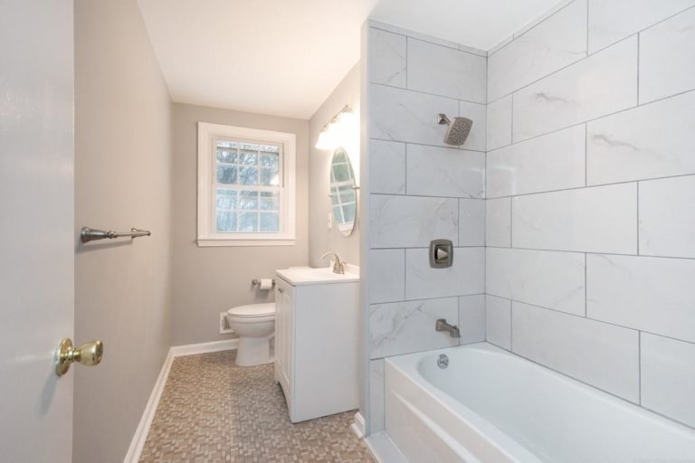 Photo of 6 Woodmere rd