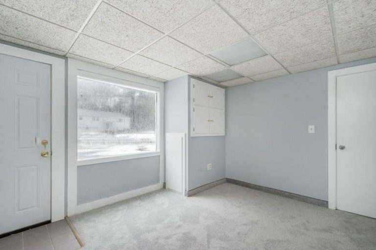 Photo of 6 Woodmere rd