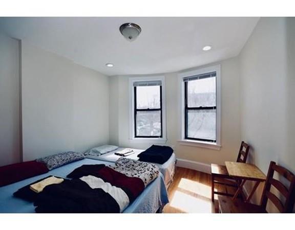 Photo of 179 Northampton St #3