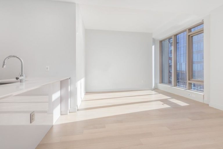 Photo of 133 Seaport Boulevard #1815