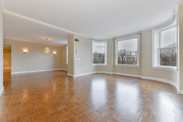 Photo of 390 Commonwealth Avenue #408/409