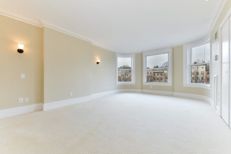 Photo of 390 Commonwealth Avenue #408/409