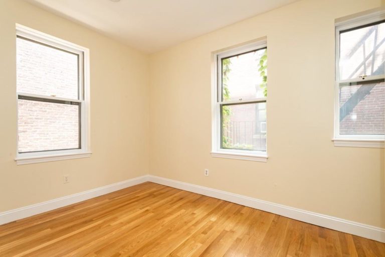 Photo of 25 Revere St #2