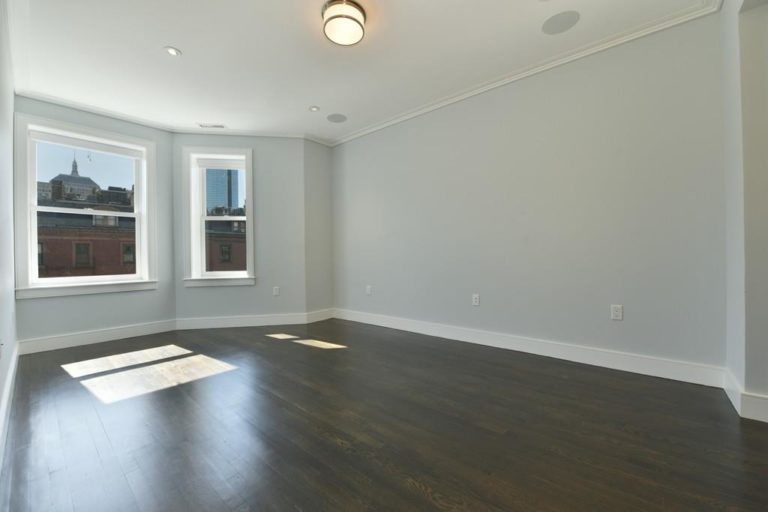 Photo of 136 Beacon Street #9