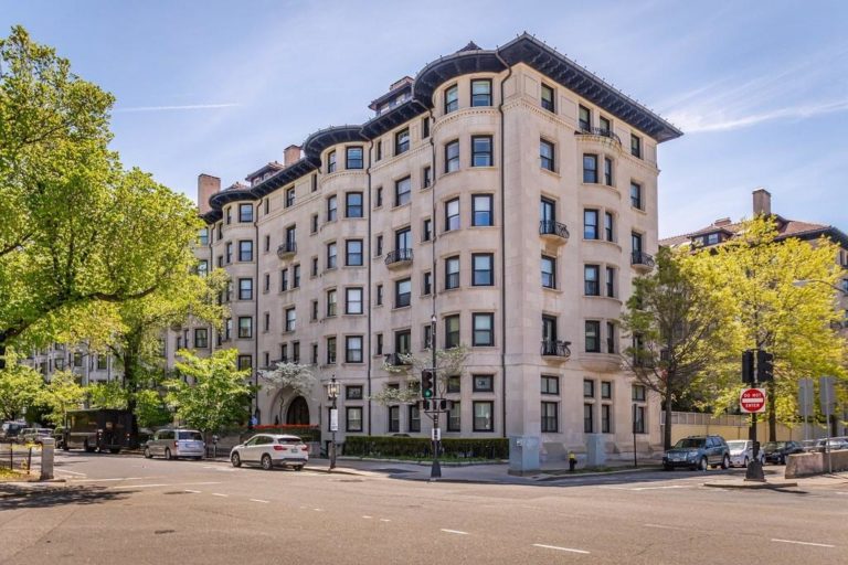 Photo of 416 Commonwealth Ave #408