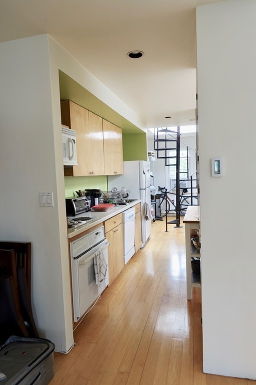 Photo of 175 Warren Avenue #3